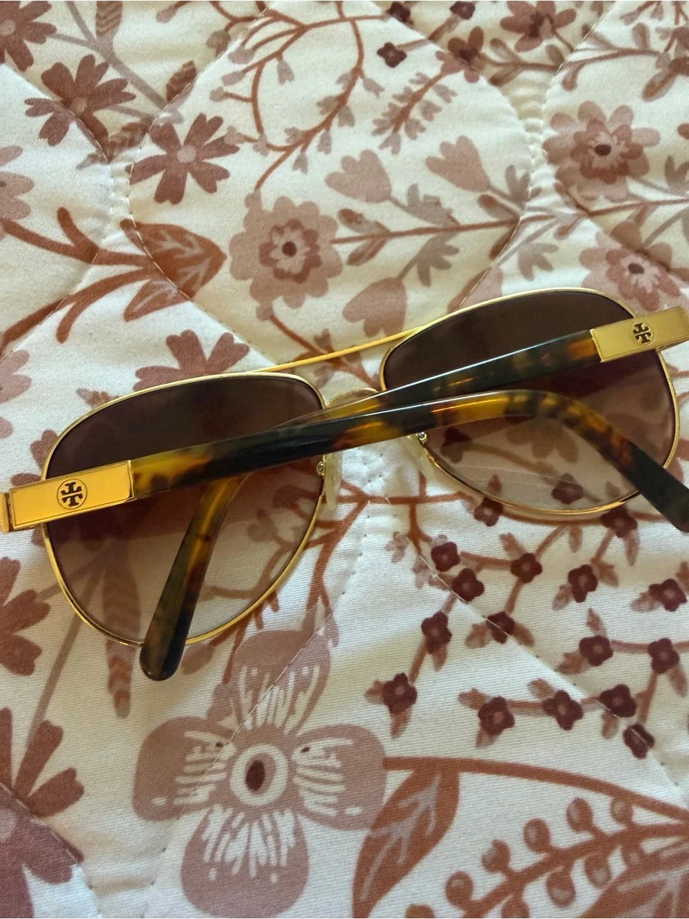 Tory Burch — Gold Aviator Sunglasses